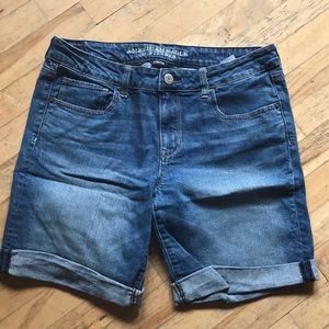 Skinny Jean Bermuda shorts — Size 14